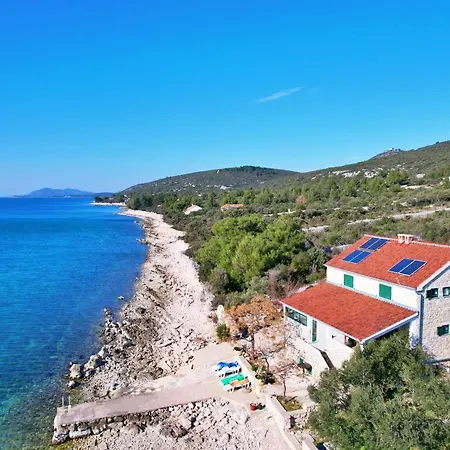 Old Fisherman's House - Zrinka