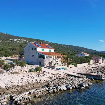 Old Fisherman's House - Zrinka Banj